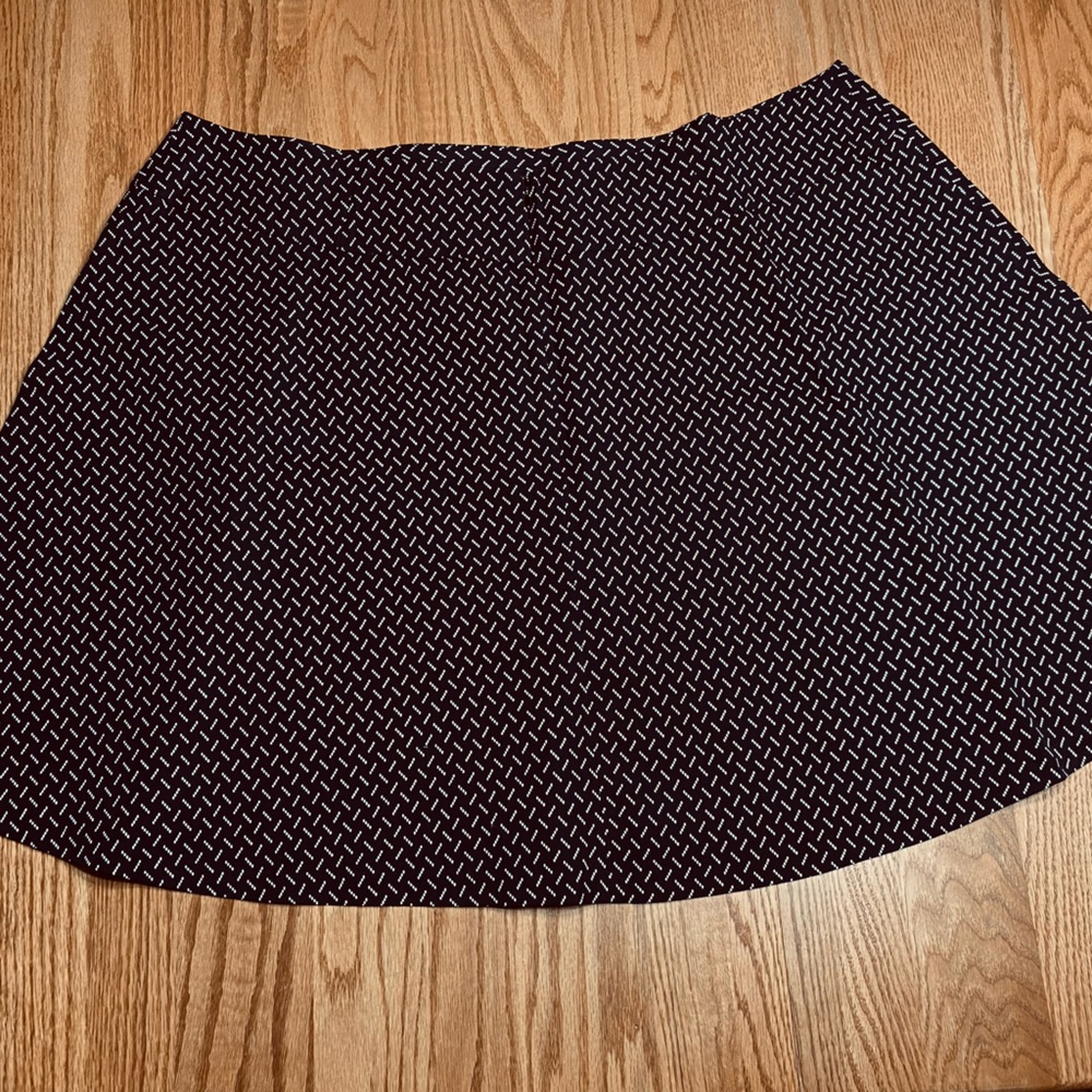 Lane Bryant’s Elegant Black and White Patterned Women's Skirt